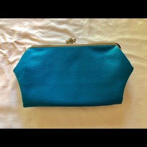 Turquoise clutch. Very good shape.